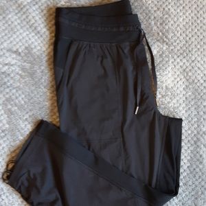 Lululemon Dance Studio Crop athletic pants